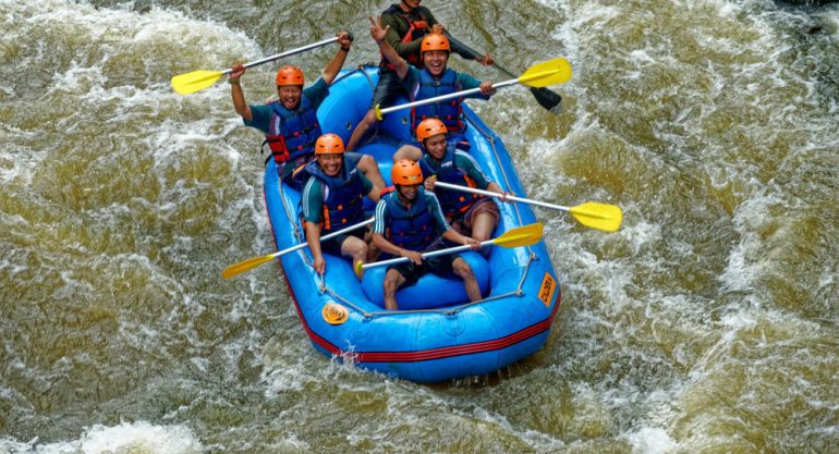 2 Days Jinja White Water Rafting